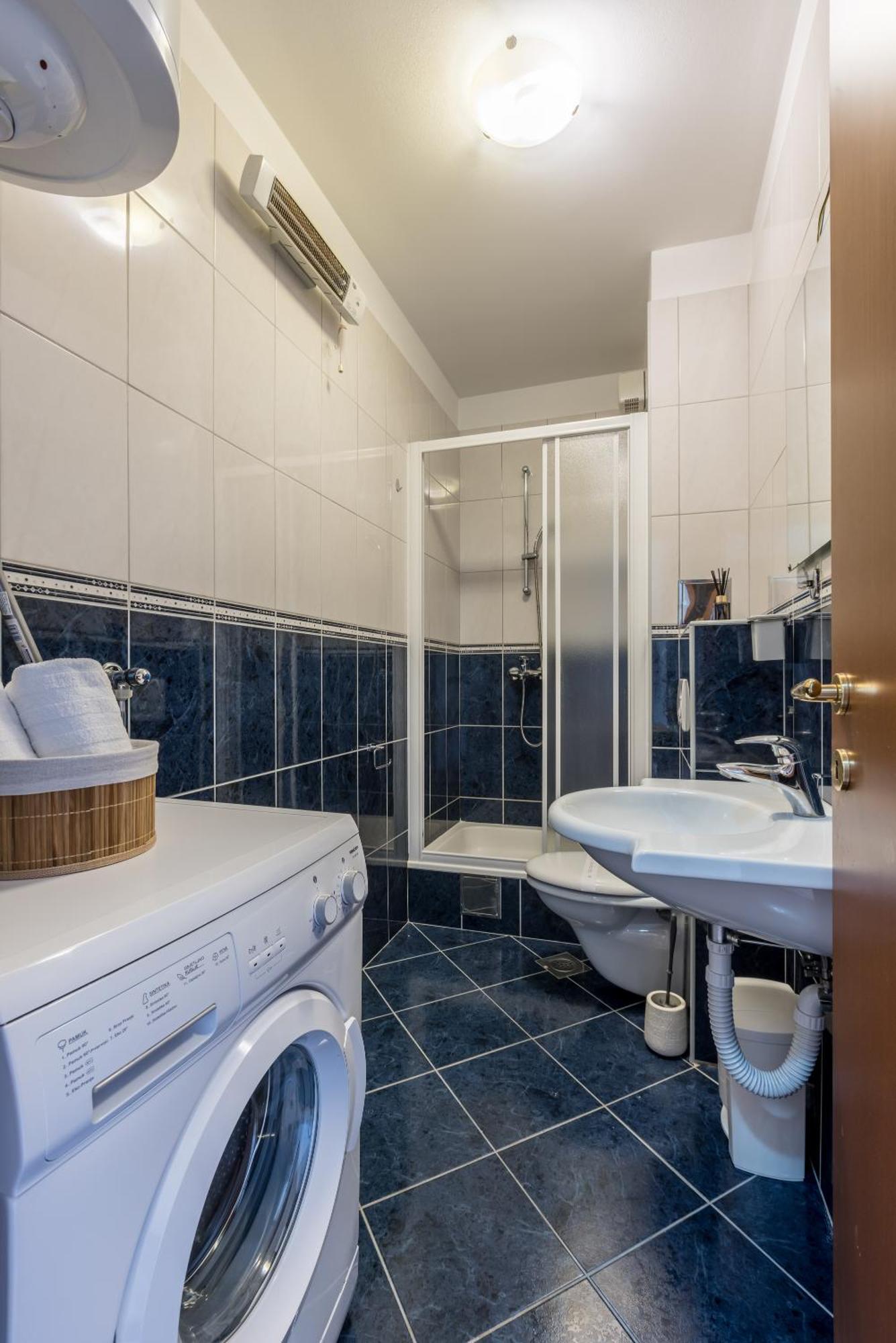 Karoglan Apartman Split